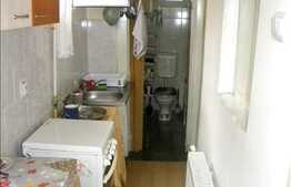 Vanzare apartament cu 2 camere in imobil tip casa, parter