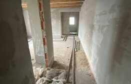 Oportunitate!!!Apartament la rosu, 2 camere, 55.56 mp, terasa! Zona strazii Eroilor!