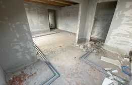 Oportunitate!!!Apartament la rosu, 2 camere, 55.56 mp, terasa! Zona strazii Eroilor!