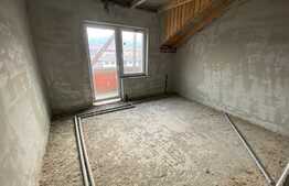 Oportunitate!!!Apartament la rosu, 2 camere, terasa! Zona strazii Eroilor!