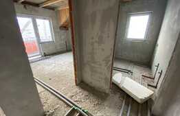 Oportunitate!!!Apartament la rosu, 2 camere, terasa! Zona strazii Eroilor!