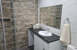 Finisaje de LUX, 3 camere, parcare cu CF! Zona centrala!