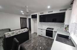 Finisaje de LUX, 3 camere, parcare cu CF! Zona centrala!