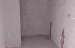 2 camere, 40 mp, parcare, zona Terra!