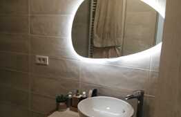 Apartament de lux cu 2 camere, AC, prima inchiriere, loc de parcare 