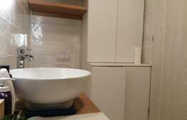 Apartament de lux cu 2 camere, AC, prima inchiriere, loc de parcare 