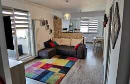 O locuinta aparte ! 2 camere, la cheie, balcon, terasa, parcare !