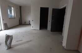 Apartament 2 camere, balcon, semifinisat! Zona strazii Eroilor!