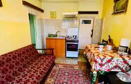 Casa individuala, 440 mp teren, zona strazii Barc