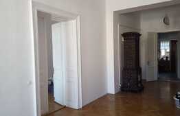 Apartament cu 3 camere, 95 mp, zona Piata Unirii