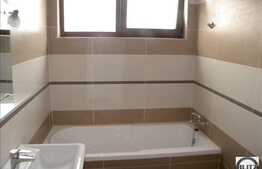 Apartament cu 3 camere, decomandat, 83 mp si terasa 10 mp, imobil nou