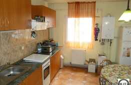 3 camere de vanzare,  65 mp la 3 minute de Piata Marasti, cu parcare si boxa