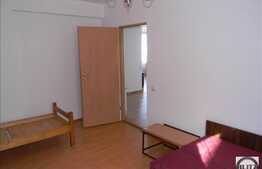 Vanzare apartament 3 camere, 90 mp utili, zona Campului, cu garaj