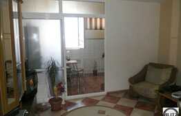 Garsoniera 28.5 mp de vanzare, zona Ciobanului, etajul 8