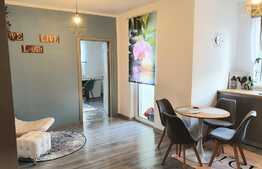 Apartament de lux, totul nou, parcare, etej intermediar, zona Sub Cetate