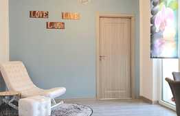 Apartament de lux, totul nou, parcare, etej intermediar, zona Sub Cetate