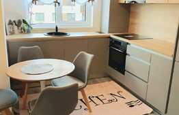 Apartament de lux, totul nou, parcare, etej intermediar, zona Sub Cetate