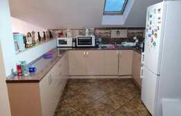 Apartament la mansarda, zona Intre Lacuri