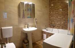 Apartament 3 camere, etaj intermediar, zona strazii Florilor!