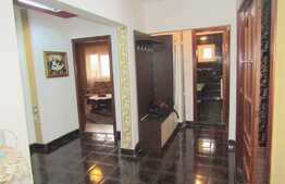 Apartament 4 camere, 94 mp, zona strazii Bucuresti !