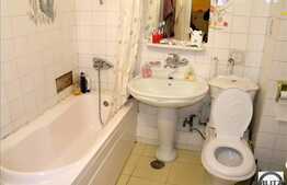 De vanzare 3 camere, 68 mp, izolat termic, zona BIG