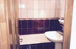 Apartament cu 4 camere, zona Intre Lacuri