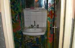 Vanzare apartament 4 camere, semidecomandat, 80 mp utili, zona Billa