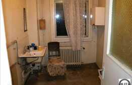 Vanzare apartament 4 camere, semidecomandat, 80 mp utili, zona Billa