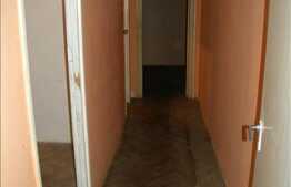 Vanzare apartament 4 camere, semidecomandat, 80 mp utili, zona Billa