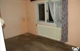 Vanzare apartament 4 camere, semidecomandat, 80 mp utili, zona Billa