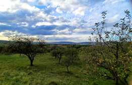 Teren intravilan 2100 mp in cartierul Sopor cu panorama deosebita