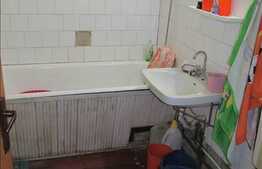 3 camere de vanzare, decomandat, 65 mp utili, etaj intermediar, zona Dambovitei