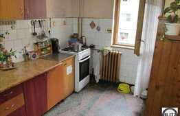 3 camere de vanzare, decomandat, 65 mp utili, etaj intermediar, zona Dambovitei