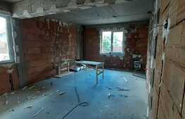 Apartament cu 2 camere, semifinisat, 45 mp, zona Terra!