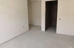 Apartament cu 3 camere, semifinisat cu CF, 86 mp, parcare ,zona Terra!