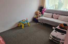 Apartament cochet, etaj 1, decomandat, parcare! Zona Sesul de Sus!