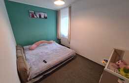 Apartament cochet, etaj 1, decomandat, parcare! Zona Sesul de Sus!