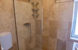 Casa, 330 mp, garaj, parcare, curte, zona strazii Eugen Ionesco