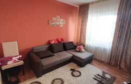 Apartament cu 3 camere si 2 balcoane, zona Florilor