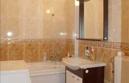 Apartament 2 camere, decomandat, ultrafinisat plus 63 mp curte comuna