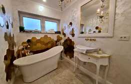 Exclusiv!Casa deosebita cu finisaje premium, 162 mp util, 300 teren, priveliste, garaj, jacuzzi!