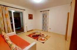 Apartament 2 camere, decomandat, terasa 33mp, zona strazii Porii!