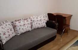 Woow!! Garsoniera la etaj intermediar, zona Parang