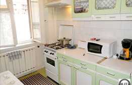 3 camere de vanzare 74 mp utili + balcon 10 mp!