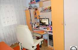 3 camere de vanzare 74 mp utili + balcon 10 mp!