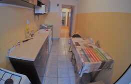 Apartament cu 3 camere decomandat, intermediar, Manastur