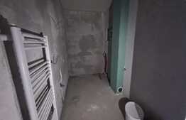 Apartament  2 camere , 50mp, semifinisat, loc parcare! Zona strazii Balastierei!