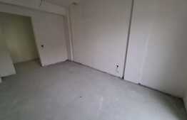 Apartament  2 camere , 50mp, semifinisat, loc parcare! Zona strazii Balastierei!