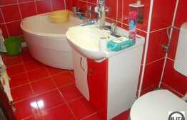 Vanzare 3 camere decomandate, 80 mp, mobilat, utilat plus boxa pentru depozitare