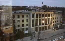 Apartament cu doua camere decomandate, 52 mp, zona ultracentrala 